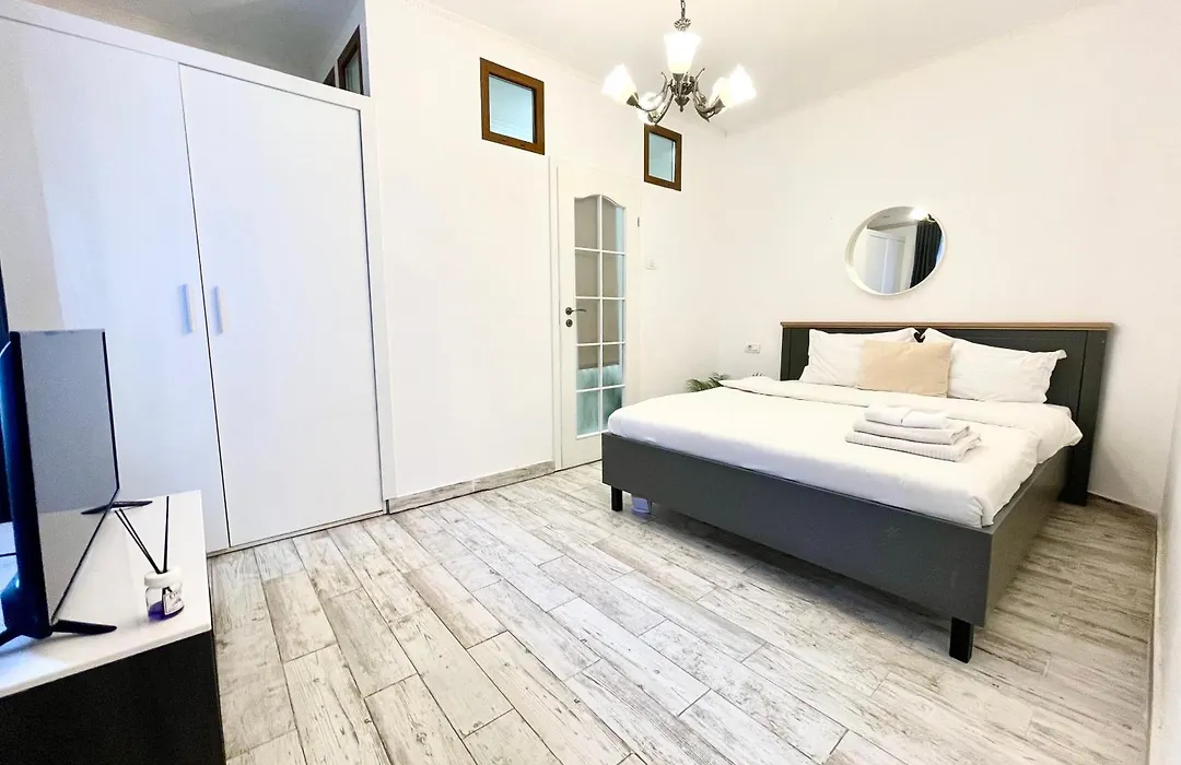 Point 0 Apartment-1