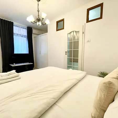 Point 0 Apartment-2